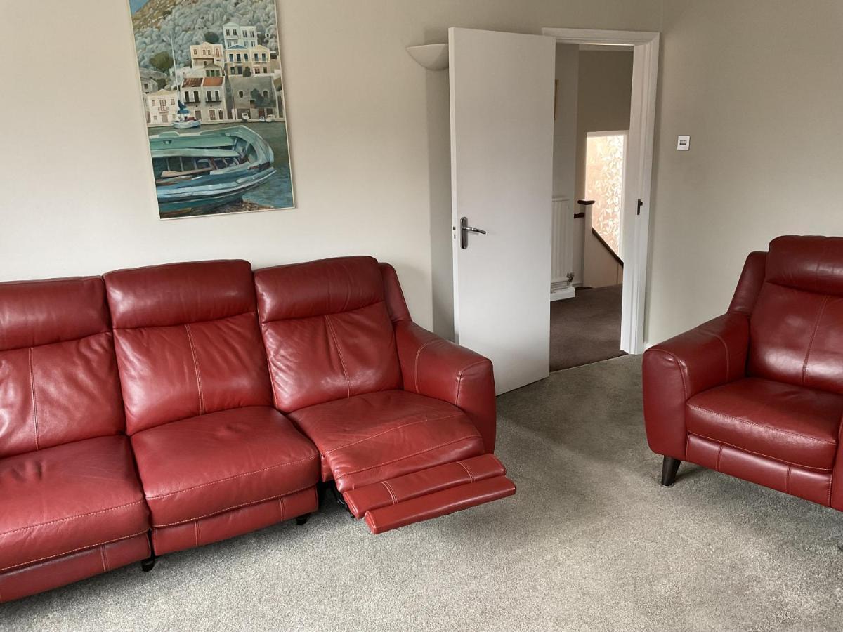 Large 2-Bedroom Maisonette With Free Parking Twickenham Exterior foto